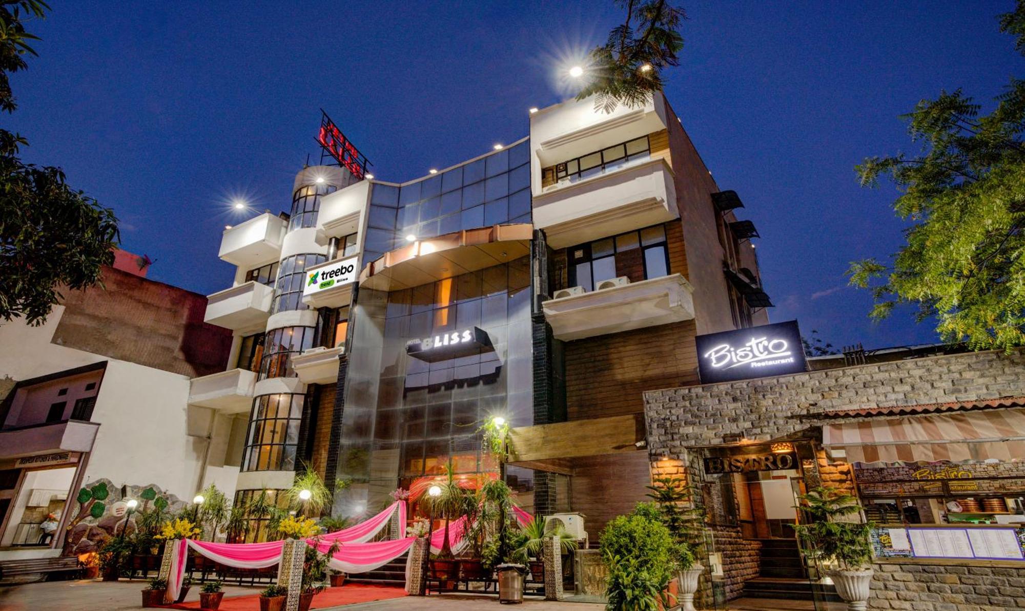 Hotel Treebo Bliss Jaipur Exterior foto